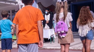 Στην Βουλή το θέμα των νοσηλευτών στα σχολεία του Δήμου Ηρακλείου 