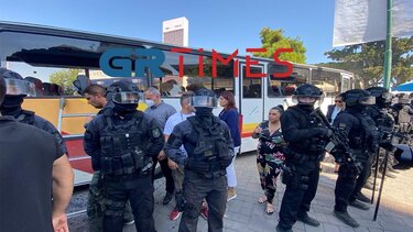 "Έφοδος" της ΕΚΑΜ σε λεωφορείο με ομήρους επιβάτες, στη 86η ΔΕΘ ... στο πλαίσιο άσκησης