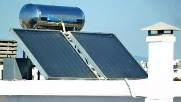 Πρόγραμμα επιδότησης ηλιακού θερμοσίφωνα: Οι προϋποθέσεις και οι δικαιούχοι