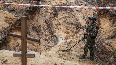  Ρωσία: «Ψέματα οι ισχυρισμοί του Ζελένσκι» για εγκλήματα πολέμου στο Ιζιούμ