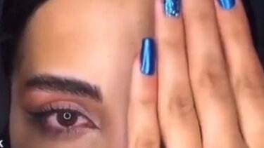 Βίντεο σοκ: Σκληρές εικόνες από την κακοποίηση των γυναικών στο Ιράν