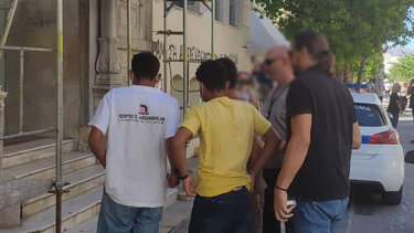 Πίσω από τα κάγκελα και οι επτά για την υπόθεση διακίνησης μεταναστών