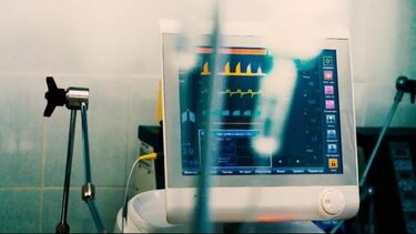 «Είμαι αθώα» λέει η νοσηλεύτρια για το μωρό που γεννήθηκε νεκρό