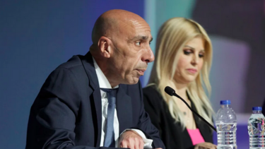 Ένας έρωτας στη ΝΔ