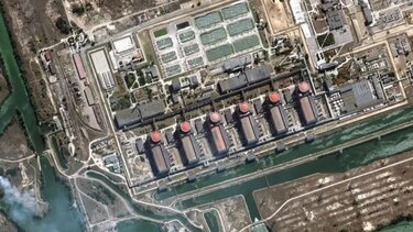 Νέα πυραυλικά χτυπήματα σε συγκρότημα κατοικιών στη Ζαπορίζια 