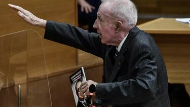 Κωνσταντίνος Πλεύρης: Οριστική διαγραφή από τον Δικηγορικό Σύλλογο για τον ναζιστικό χαιρετισμό