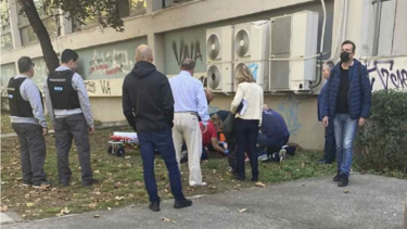 Θεσσαλονίκη: Στο χειρουργείο ο φοιτητής που έπεσε από το παράθυρο