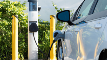 40άρης ο εν δυνάμει αγοραστής ηλεκτρικού αυτοκινήτου