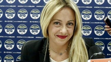 H Μελόνι επιτρέπει στους ανεμβολίαστους γιατρούς και νοσοκόμους να επιστρέψουν στην εργασία τους