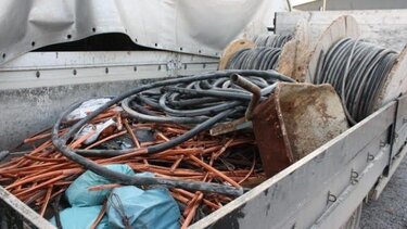 "Αλώνιζαν" την Κρήτη κι έκλεβαν μέταλλα