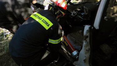 "Άναψε" η μηχανή του αυτοκινήτου, έτρεχαν οι πυροσβέστες