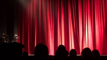 Αρχίζουν οι εγγραφές για την παιδική Θεατρική Σκηνή της Ομάδας Γυναικών Μοιρών