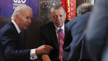 Μπάιντεν σε Ερντογάν: Θα συνεχίζω να στηρίζω τον εκσυγχρονισμό των F-16