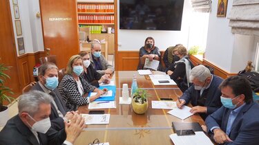 Δύο μελέτες για έργα ανακαίνισης σε Βενιζέλειο και Πανάνειο υπέγραψε ο Περιφερειάρχης Κρήτης