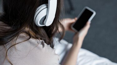 "Καμπανάκι" ειδικών για την χρήση ακουστικών από παιδιά - Οι κίνδυνοι