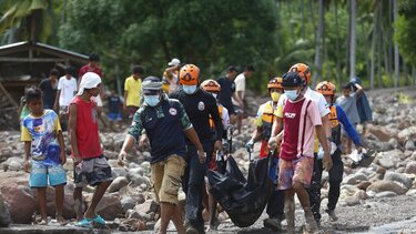Φιλιππίνες: Στους 110 οι νεκροί από την τροπική καταιγίδα Νάλγκε
