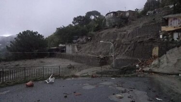 Ιταλία: 13 αγνοούμενοι, μεταξύ αυτών ένα βρέφος, από κατολίσθηση