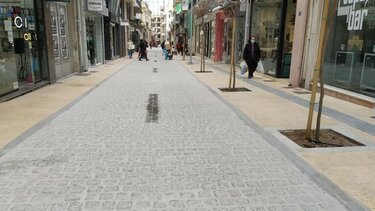 Μαζεύουν υπογραφές για την κυκλοφορία στο κέντρο - "Μάχη" στο Δημοτικό Συμβούλιο