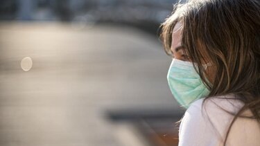  Μαγιορκίνης: Απαραίτητα με μάσκα για ψώνια και σε εκδηλώσεις οι ηλικιωμένοι