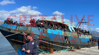 Αποχωρούν τμηματικά οι μετανάστες από την Παλαιόχωρα