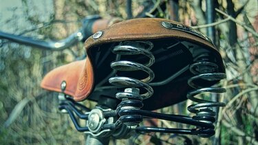 Ποδήλατο συγκρούστηκε με αυτοκίνητο