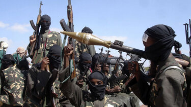 Έξι στρατιωτικοί σκοτώνονται σε βομβιστική επίθεση στη Σομαλία