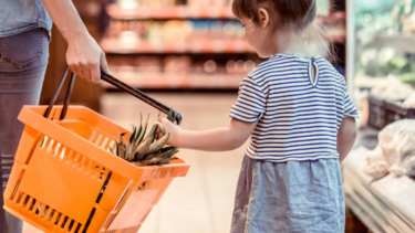 Σούπερ μάρκετ: «Μόνιμη μείωση τιμής» στα ράφια - Ποια τα οφέλη για τους καταναλωτές