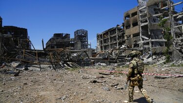 Στη Μαριούπολη σκοτώθηκαν 3.000 άμαχοι, λένε Ρώσοι αξιωματούχοι