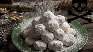 Οι «κουραμπιέδες του θανάτου»: Πήγε να σκοτώσει τη σύντροφο του εραστή της και οδήγησε στο θάνατο δύο μικρά παιδιά