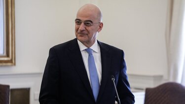 Ν. Δένδιας: Περιπέτεια με την προσγείωση του ελικοπτέρου που τον μετέφερε στο Άγιο Όρος