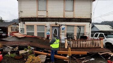 Σεισμός στην Καλιφόρνια: Για δυο νεκρούς και 11 τραυματίες κάνουν λόγο οι αρχές των ΗΠΑ