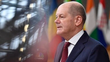 Σολτς: "Εξαιρετικό κεφάλαιο επιτυχούς αλληλεγγύης" η πορεία της ελληνικής οικονομίας