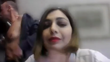 Ο Κλέων Γρηγοριάδης γδύθηκε εν μέσω τηλεδιάσκεψης στη Βουλή!