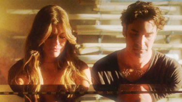 Maestro: Γιατί η πρώτη ελληνική σειρά του Netflix έχει διαφορετικό τίτλο στα αγγλικά; 