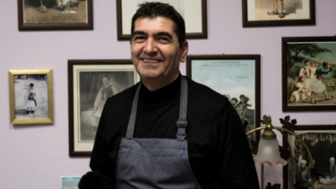 Οι τελευταίοι τσαρουχάδες της Αθήνας