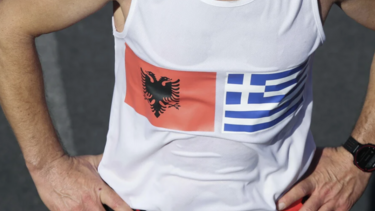 Δημοσκόπηση: Οι Αλβανοί πιστεύουν πως οι Έλληνες κάνουν τις μεγαλύτερες διακρίσεις σε βάρος τους