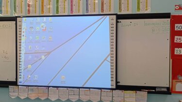 7 διαδραστικοί πίνακες στα Δημοτικά σχολεία του Αρκαλοχωρίου