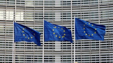 ΣΥΡΙΖΑ: Σκληρή απάντηση της Κομισιόν για το σχέδιο δράσης της κυβέρνησης στη διαχείριση εναέριας κυκλοφορίας