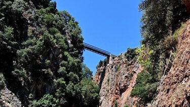 Επιχείρηση σε φαράγγι για άντρα που εντοπίστηκε νεκρός