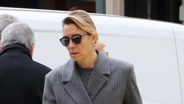 Βίκυ Καγιά: Φόρεσε την απόλυτη τάση στα παπούτσια για εφέτος - Πώς τα συνδύασε