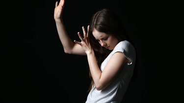 Ηράκλειο: Δικάζεται για απόπειρα ανθρωποκτονίας σε βάρος της συζύγου του