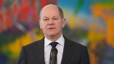 Σολτς για Έλον Μασκ: "Παραμένω ψύχραιμος στις προσβολές του"