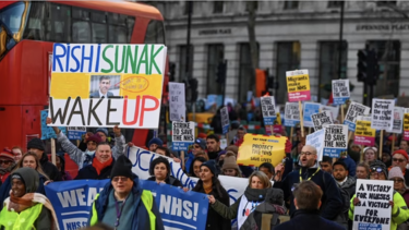 Νέα απεργία των εργαζόμενων στα ασθενοφόρα στο Ηνωμένο Βασίλειο