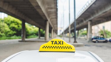 Επιδοτήθηκε το πρώτο «πράσινο» ταξί