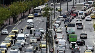 Χατζηδάκης: "Καμία παράταση για τα τέλη κυκλοφορίας"