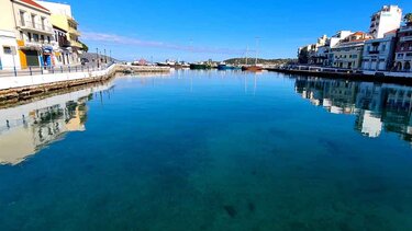 Πολύ κοντά στα δεδομένα του 2019, τα στοιχεία της φετινής τουριστικής κίνησης