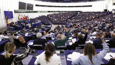 Οι ευρωβουλευτές τήρησαν ενός λεπτού σιγή στη μνήμη των θυμάτων των σεισμών σε Τουρκία και Συρία