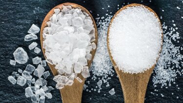 Τέσσερις εύκολοι τρόποι για να μειώσετε το αλάτι