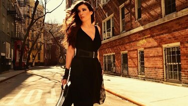 Η διεθνούς φήμης βιολονίστρια Μαρία Μανουσάκη περιοδεύει στη Γερμανία