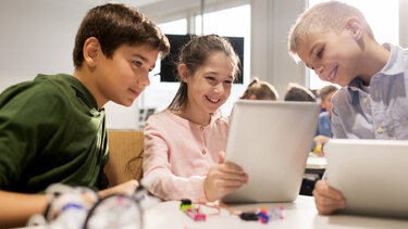 Ποια είναι τα επαγγέλματα του μέλλοντος; Ο Λευτέρης Παπαγεωργίου απαντά!